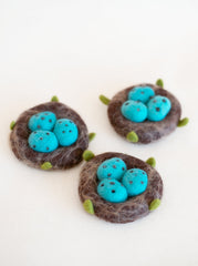 Robin's Nest Wool Dog & Cat Toy