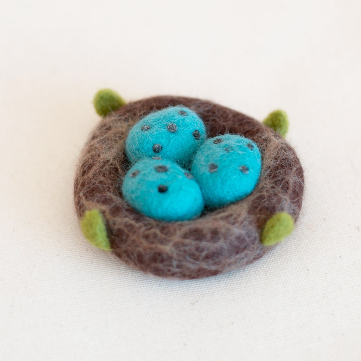 Robin's Nest Wool Dog & Cat Toy