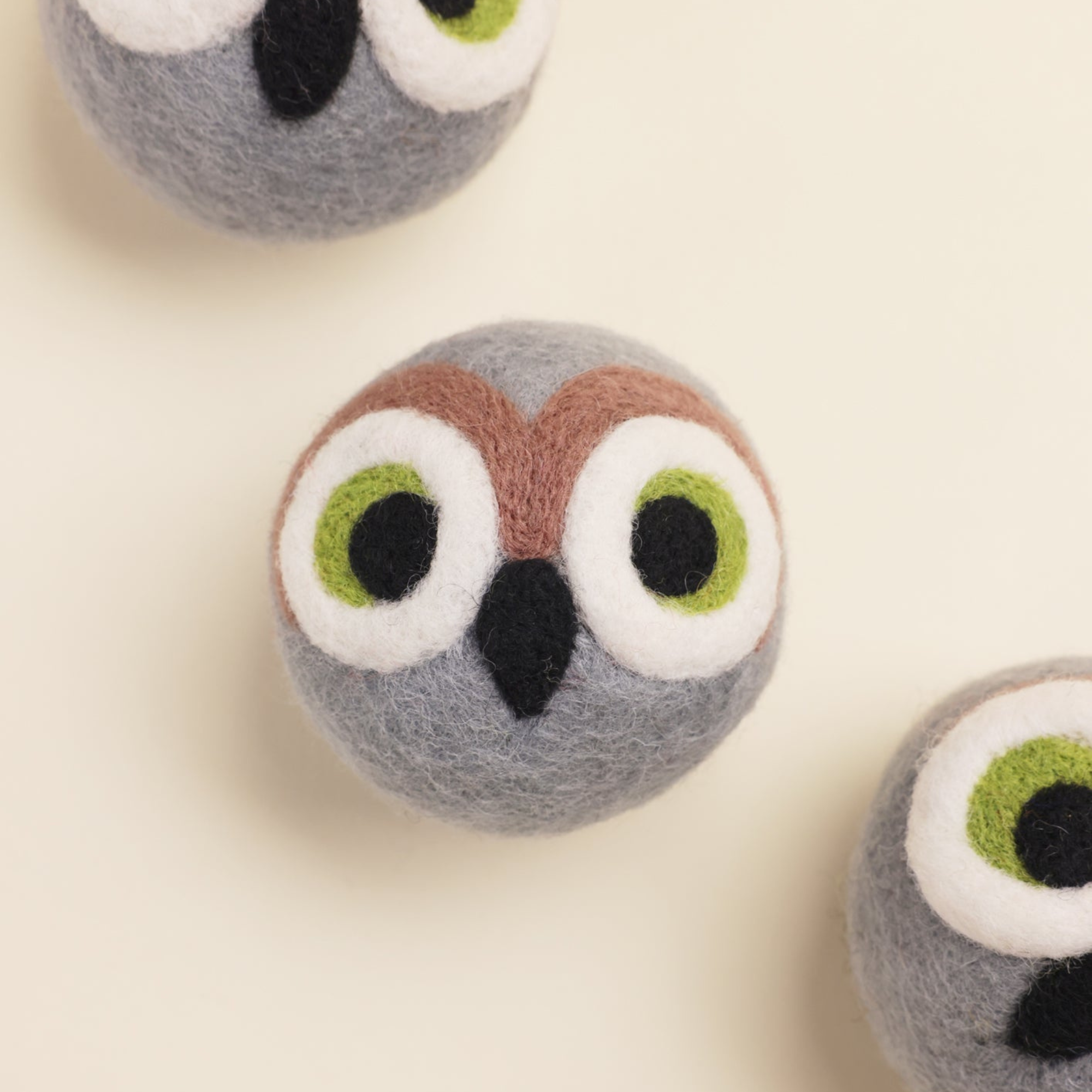 Wise Old Owl Beastball - Biscuit & Bell